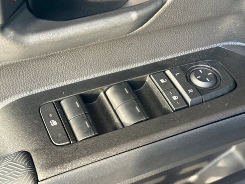 Certified 2025 Toyota 4Runner SR5 image 14