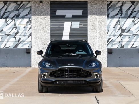 Used 2021 Aston Martin DBX image 3