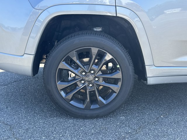 New 2026 Jeep Grand Cherokee Limited AWD/4WD image 19