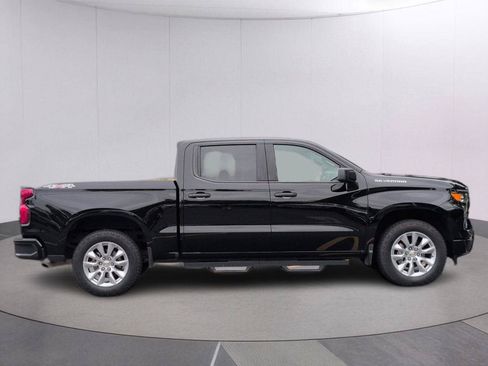 Used 2025 Chevrolet Silverado 1500 Custom w/ LPO, Dark Essentials Package AWD/4WD image 7