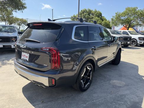 Used 2025 Kia Telluride S AWD/4WD image 5