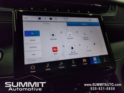 New 2025 Jeep Grand Cherokee Limited w/ Black Appearance Package image 61