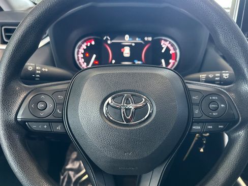 Used 2025 Toyota RAV4 LE image 36