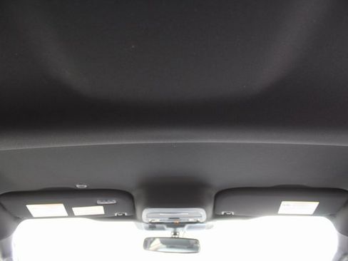 Used 2023 Ford F150 Lariat image 21