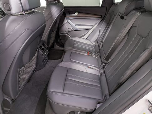 Used 2024 Audi Q5 e Premium Plus w/ Premium Plus Package AWD/4WD image 48