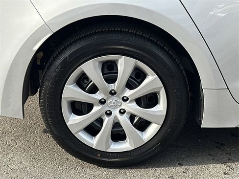 Certified 2025 Toyota Corolla LE image 7