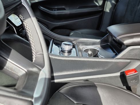 New 2025 Jeep Grand Cherokee 4WD image 12