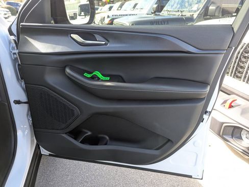New 2025 Jeep Grand Cherokee Altitude RWD image 36