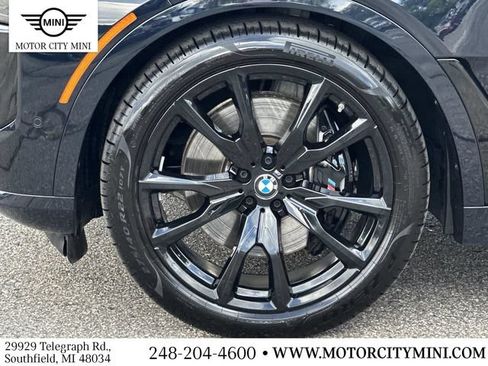 Used 2025 BMW X7 M60i AWD/4WD image 11