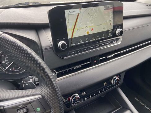 Used 2024 Mitsubishi Outlander SE image 24