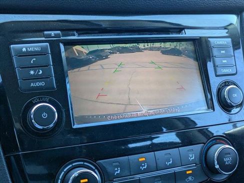 Used 2018 Nissan Rogue S image 13