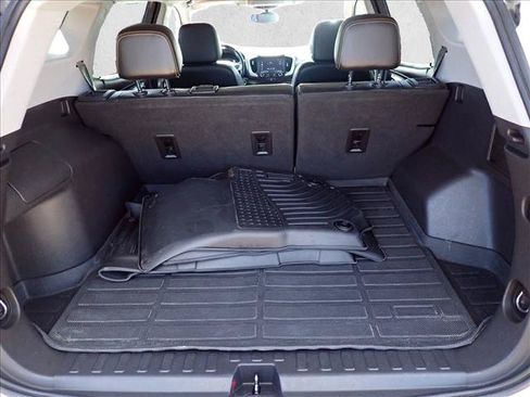 Used 2021 GMC Terrain SLT AWD/4WD image 8
