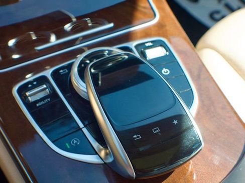 Used 2015 Mercedes-Benz C 300 4MATIC Sedan image 34