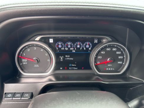 Used 2019 Chevrolet Silverado 1500 LTZ image 21