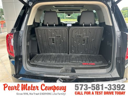 Certified 2022 GMC Acadia Denali w/ Denali Ultimate Package AWD/4WD image 24
