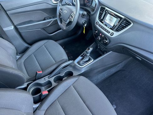 Used 2021 Hyundai Accent SE image 15