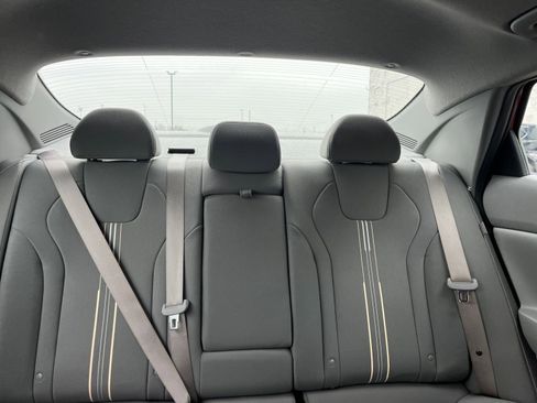 Used 2025 Hyundai Elantra SEL image 39