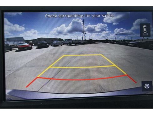 Used 2023 Hyundai Elantra SE FWD image 25