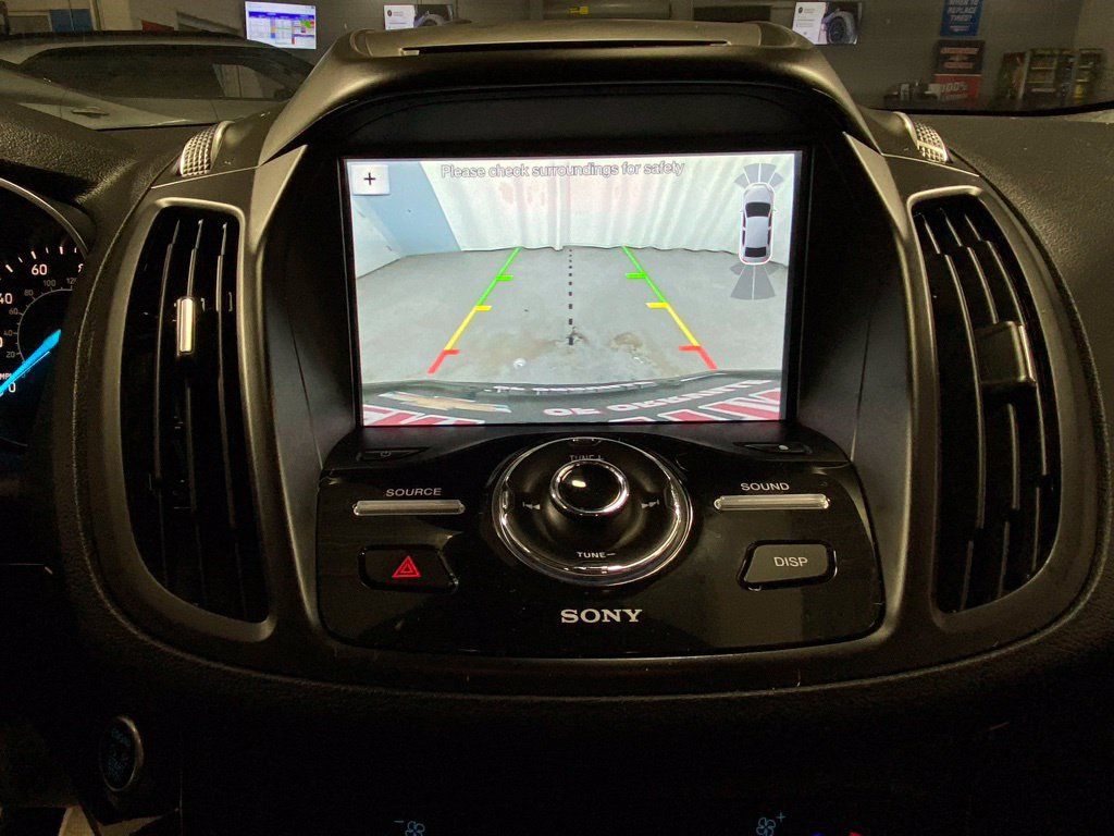 Used 2018 Ford Escape Titanium w/ Ford Safe & Smart Package AWD/4WD image 23