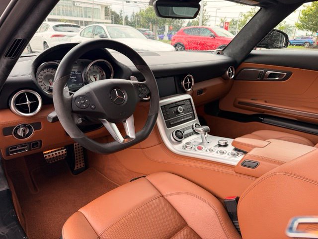 Used 2011 Mercedes-Benz SLS AMG Coupe image 16