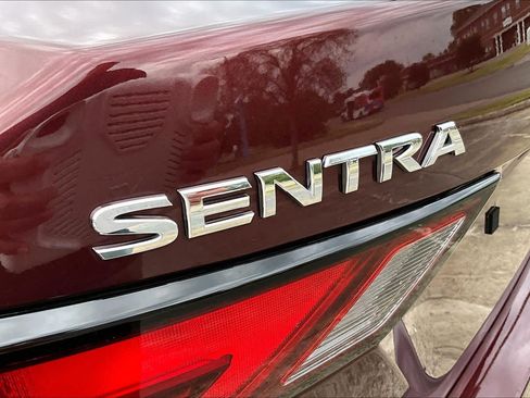 Used 2024 Nissan Sentra SV FWD image 31