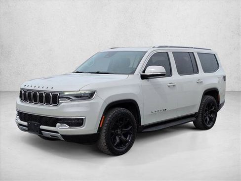 Used 2022 Jeep Wagoneer Series II AWD/4WD image 4