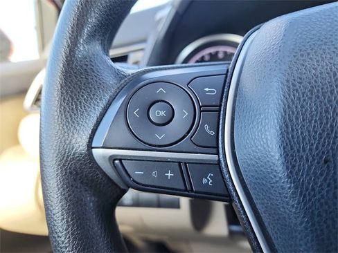 Used 2021 Toyota Camry LE w/ Convenience Package image 29