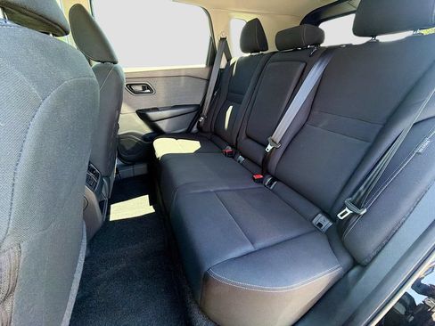 Used 2023 Nissan Rogue S AWD/4WD image 24