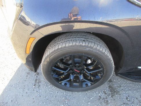 New 2026 GMC Yukon XL Elevation w/ Elevation Premium Package image 11