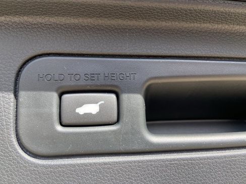 Used 2023 Honda Pilot Touring image 53