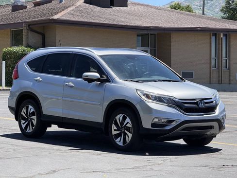 Used 2016 Honda CR-V Touring image 3