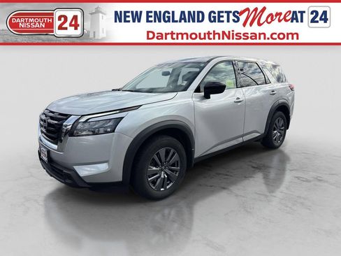 Certified 2024 Nissan Pathfinder S AWD/4WD image 1