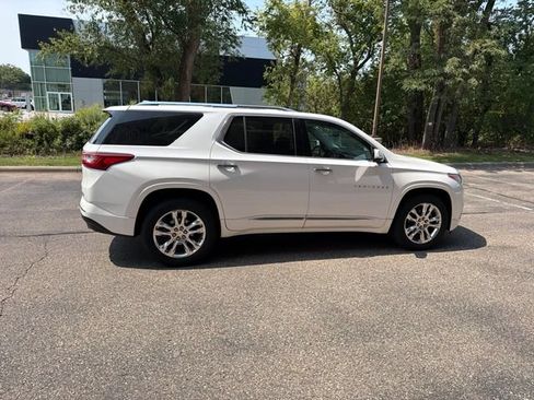 Used 2018 Chevrolet Traverse High Country w/ LPO, Floor Liner Package AWD/4WD image 15
