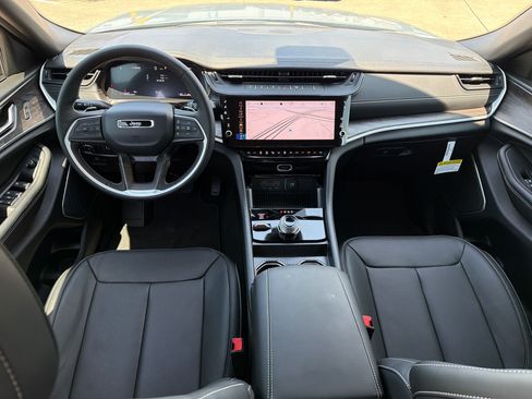 New 2026 Jeep Grand Cherokee L Limited AWD/4WD image 16