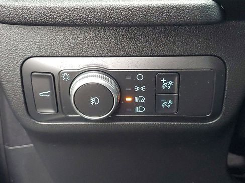 Used 2020 Ford Escape SEL image 22