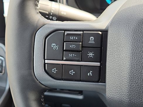 Used 2024 Ford F250 Lariat w/ Lariat Ultimate Package AWD/4WD image 21