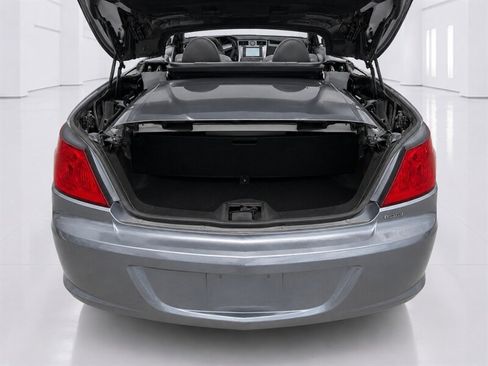 Used 2010 Chrysler Sebring Limited FWD image 14