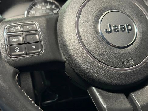 Used 2017 Jeep Wrangler Unlimited Sport w/ Quick Order Package 23S AWD/4WD image 33