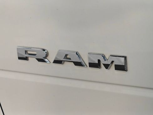 Used 2024 RAM 3500 Big Horn AWD/4WD image 47