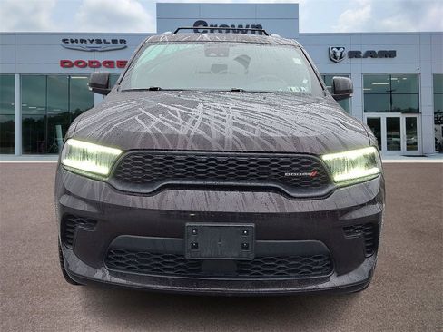 Used 2024 Dodge Durango GT image 2
