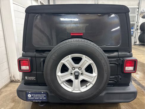 Used 2021 Jeep Wrangler Unlimited Sport image 27