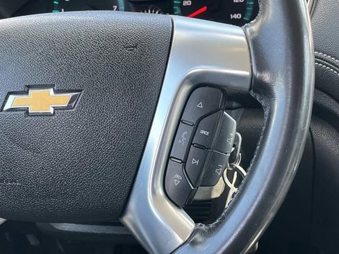 Used 2015 Chevrolet Traverse LT FWD image 16