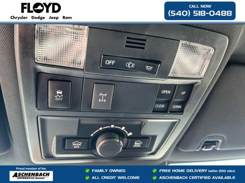 Used 2019 Toyota Tacoma TRD Off-Road image 19