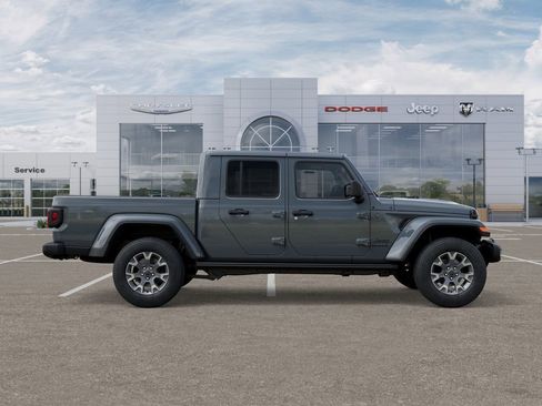 New 2025 Jeep Gladiator Sport w/ Premium Package image 23