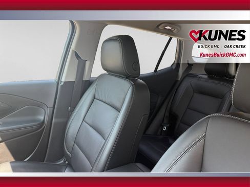Used 2024 GMC Terrain SLT w/ LPO, Floor Liner Package AWD/4WD image 23