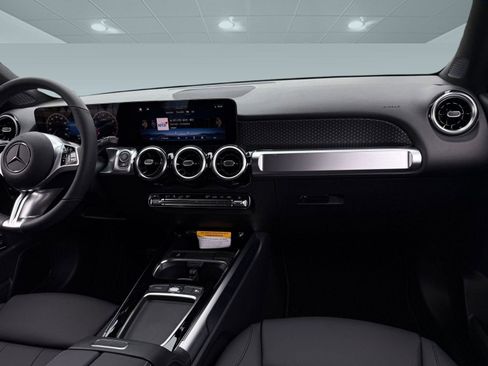 New 2026 Mercedes-Benz GLB 250 image 24