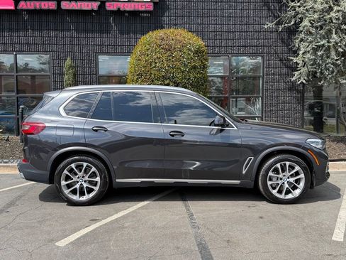 Used 2019 BMW X5 xDrive40i w/ Premium Package 2 image 21