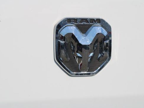 New 2025 RAM ProMaster 2500 w/ Convenience Group FWD image 7