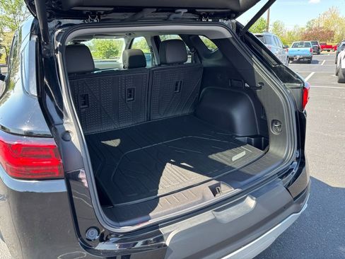 Used 2024 Chevrolet Blazer LT w/ LPO, Floor Liner Package FWD image 21