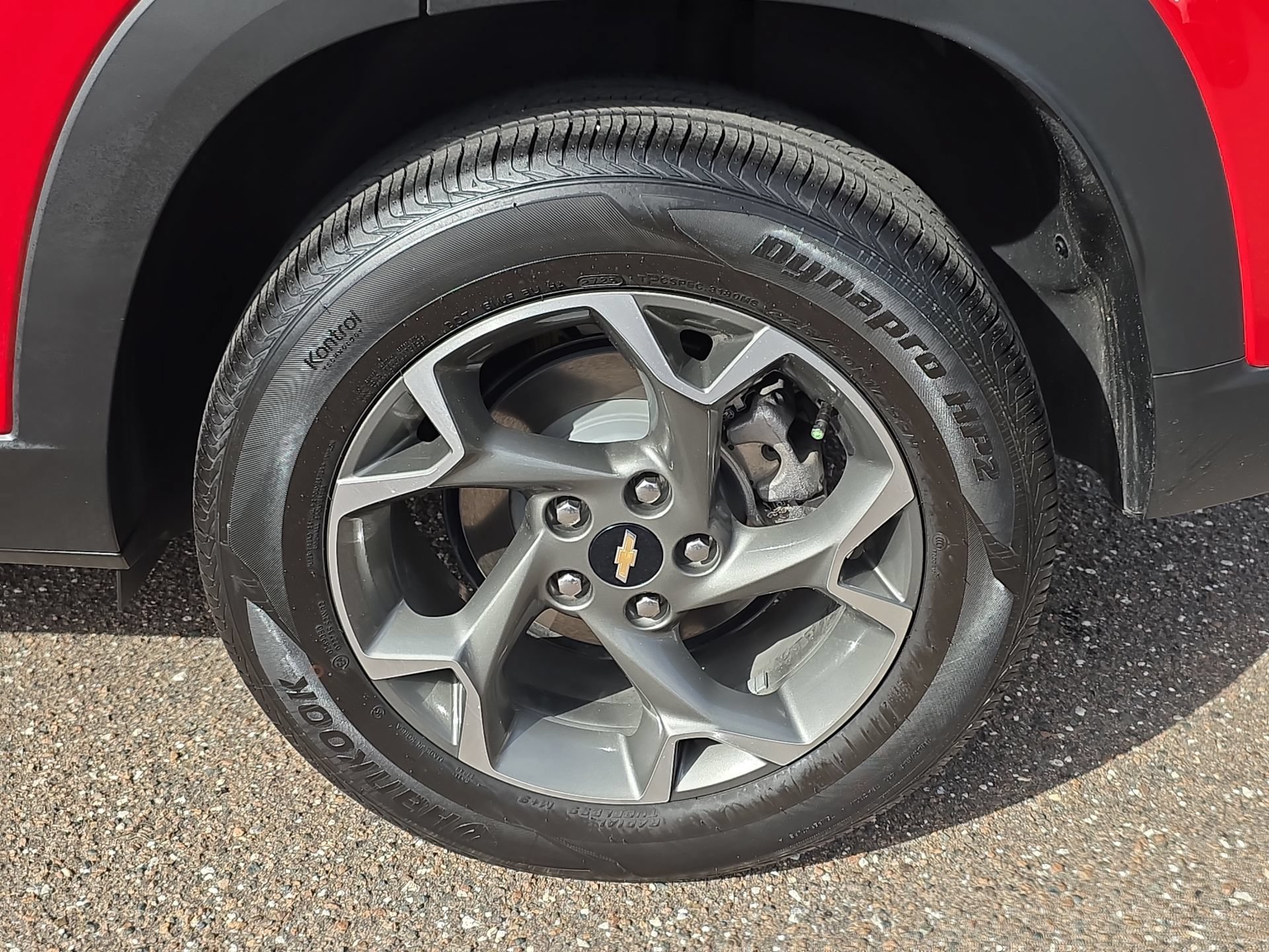 Used 2026 Chevrolet Trax LT w/ Driver Confidence Package FWD image 32